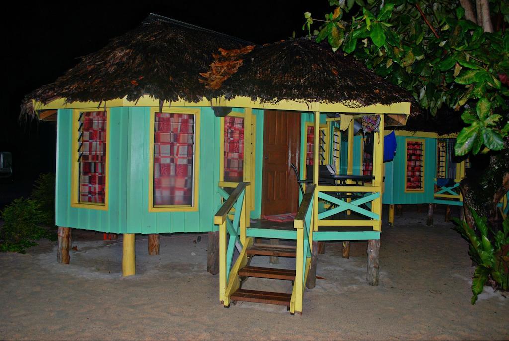 Taufua Beach Fales Lalomanu Pokoj fotografie